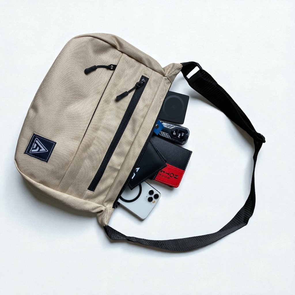 Kapasitas AFLAH Sling Bag warna cream